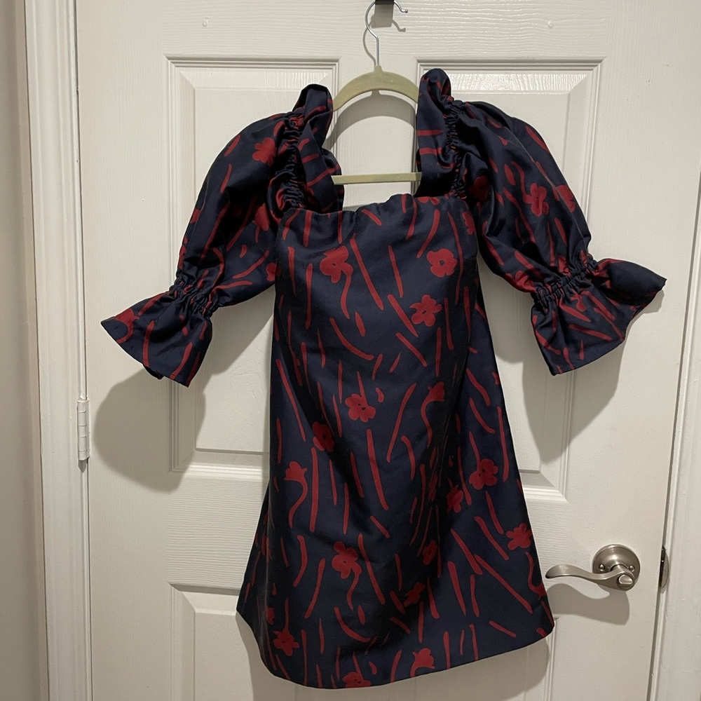 C/MEO collective off the shoulder ruffle sleeve floral dress
